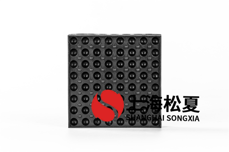 法蘭式橡膠式<a href='http://m.jshnzg.com' target='_blank'><u>減震器</u></a>特點(diǎn)
